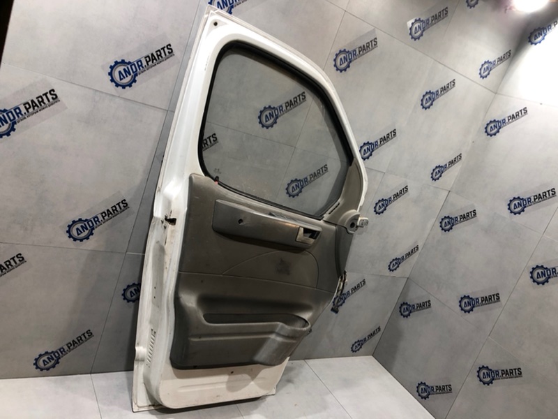 Дверь боковая передняя левая Maxus 2006