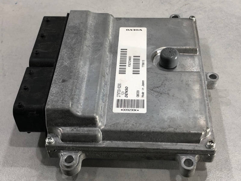 Блок управления двигателем S40 2007 B5244S4