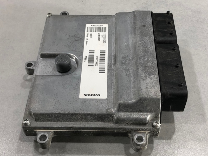 Блок управления двигателем S40 2007 B5244S4