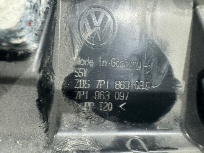 Накладка на торпедо Volkswagen Touareg 2 CGRA