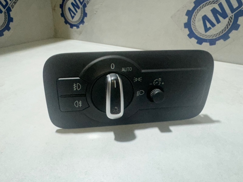 Блок включения фар Volkswagen Touareg 2011 2 CGRA 7p6941431D контрактная