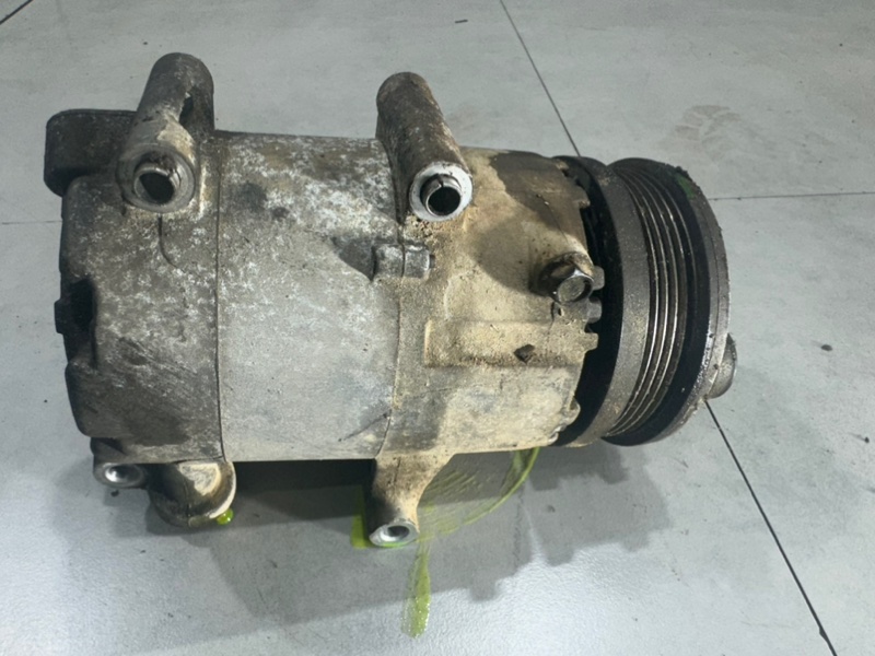 Компрессор кондиционера Ford Focus 2 AODA