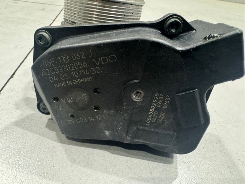 Дроссельная заслонка Audi q5 CDN