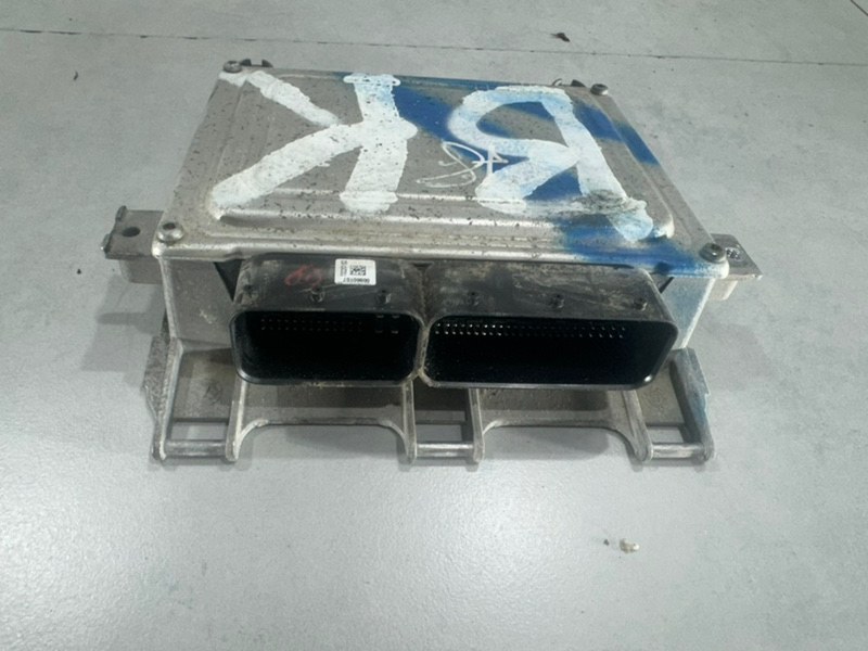 Блок управления двигателем Mercedes A W169 M266.940