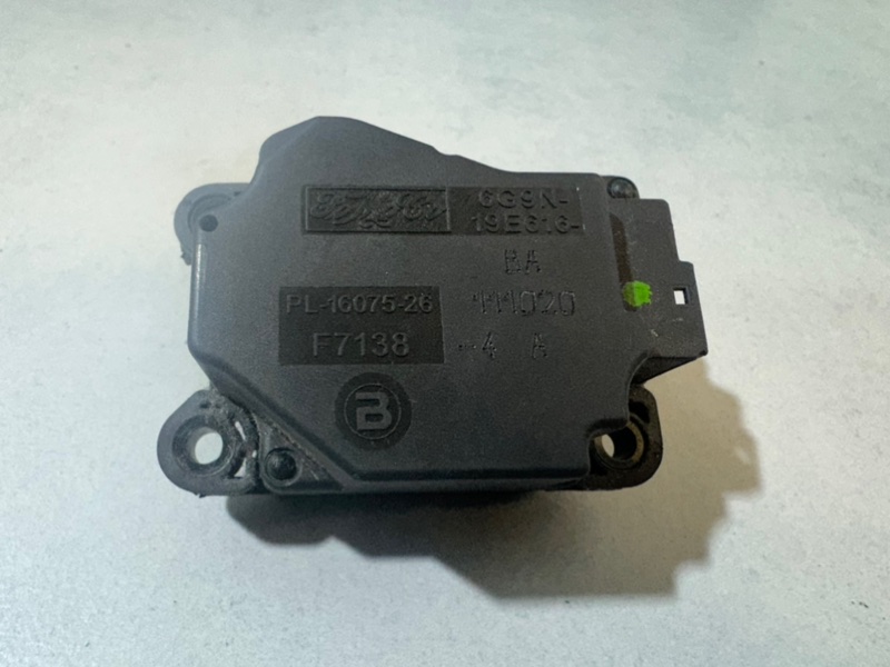 Сервопривод заслонок печки Volvo S60 6g9n19e616 контрактная