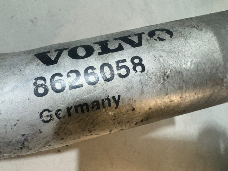 Патрубок интеркулера Volvo XC90 B6294T