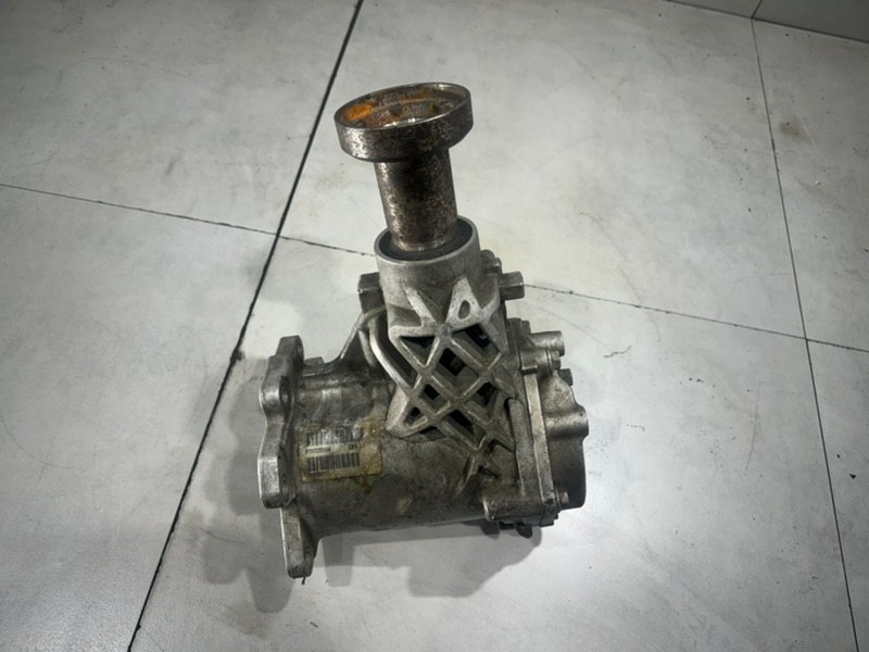 Раздаточная коробка Volvo XC60 D5244T12 31325104 контрактная