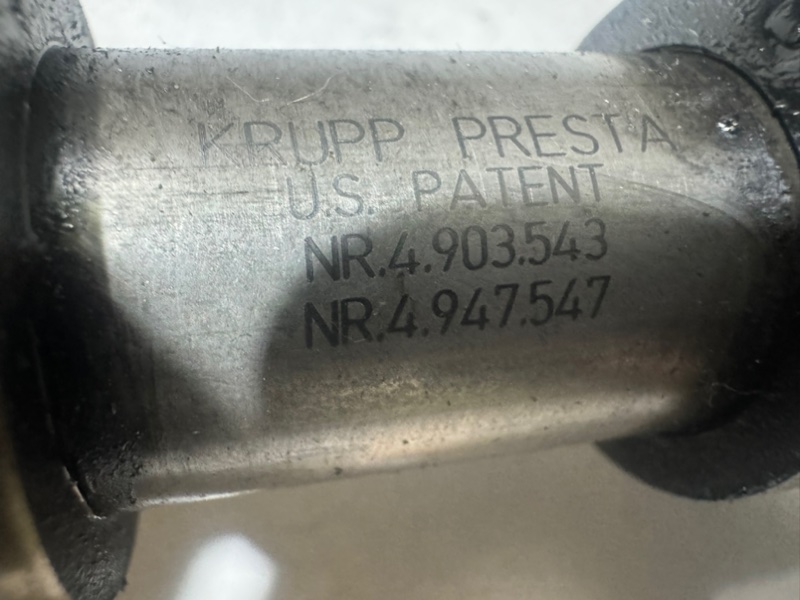 Распредвал впускной XC90 D5244T4
