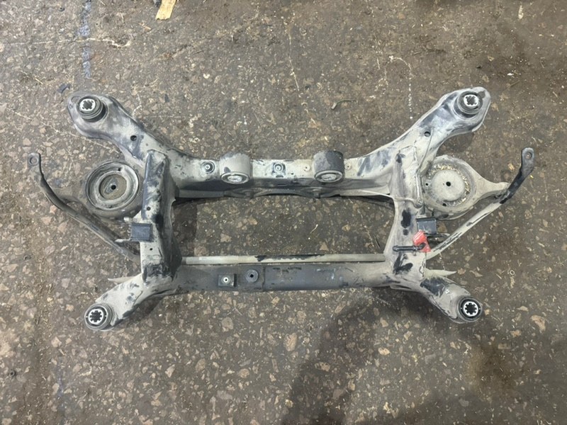 Балка подвески задняя Volvo XC60 3172186993 контрактная