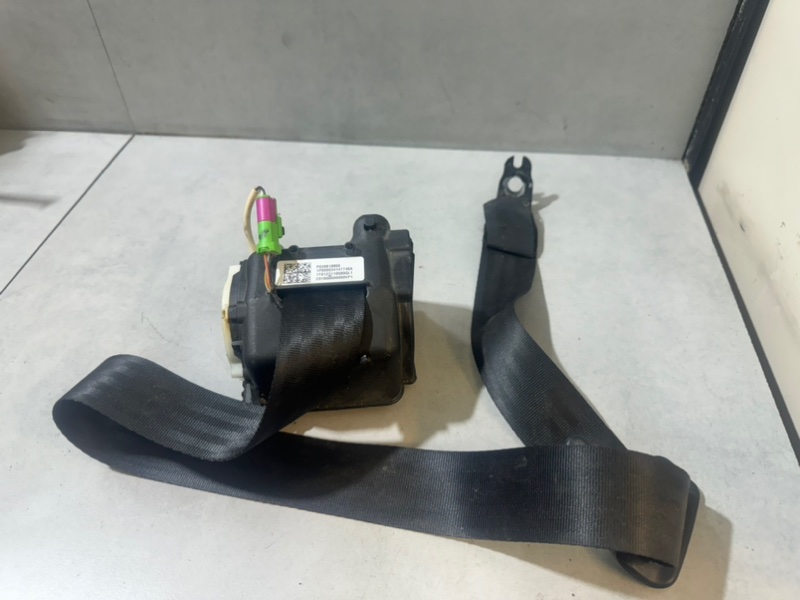 Ремень безопасности задний Volvo XC60 39818866 контрактная