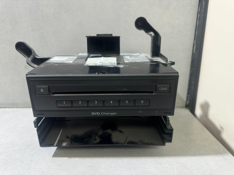 Проигрыватель DVD Volkswagen Touareg 2012 1 CGNA 4H0035108D контрактная
