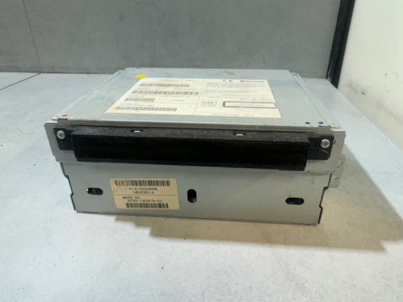 Магнитола Volvo S60 31328808 контрактная