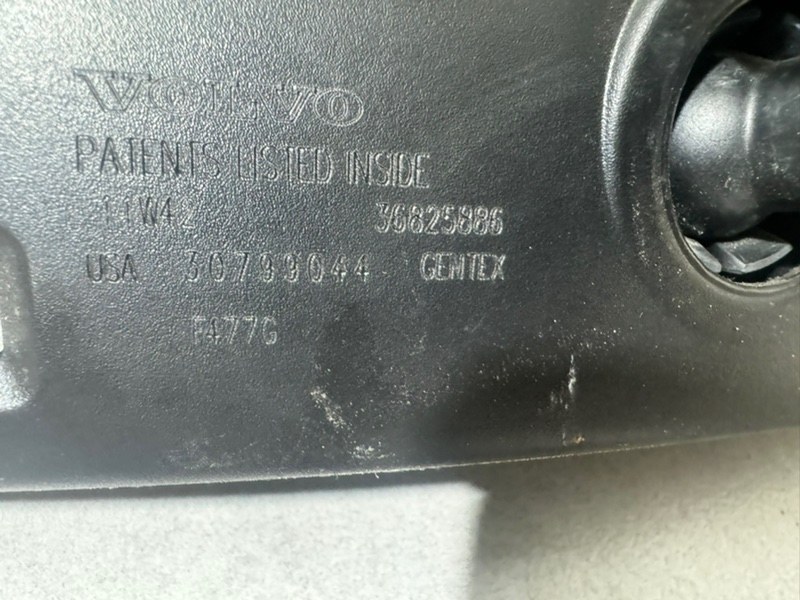 Зеркало заднего вида салонное V70