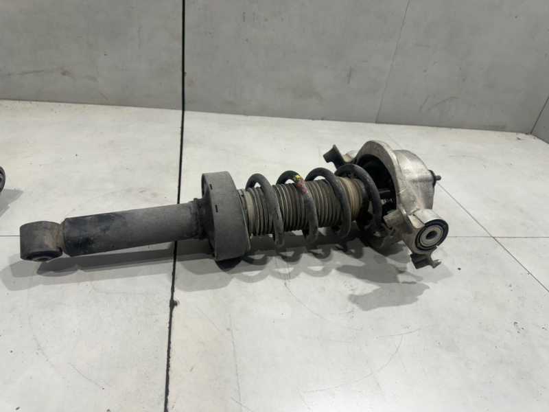 Амортизатор подвески задний Touareg 2011 2 CGRA