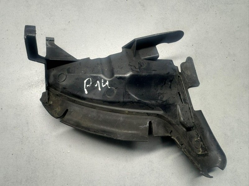 Дефлектор радиатора правый XC70 2015 2 D5244T20 Дефлектор радиатора правый XC70 2015 2 D5244T20