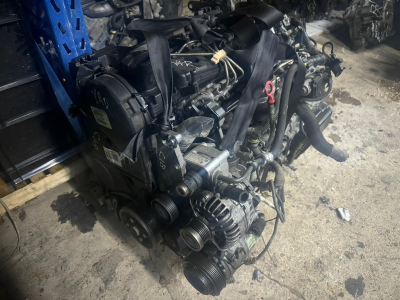 Двигатель Volvo XC90 D5244T18 Двигатель Volvo XC90 D5244T18