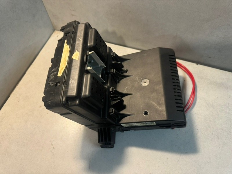 Блок предохранителей Volvo XC90 30786579 контрактная