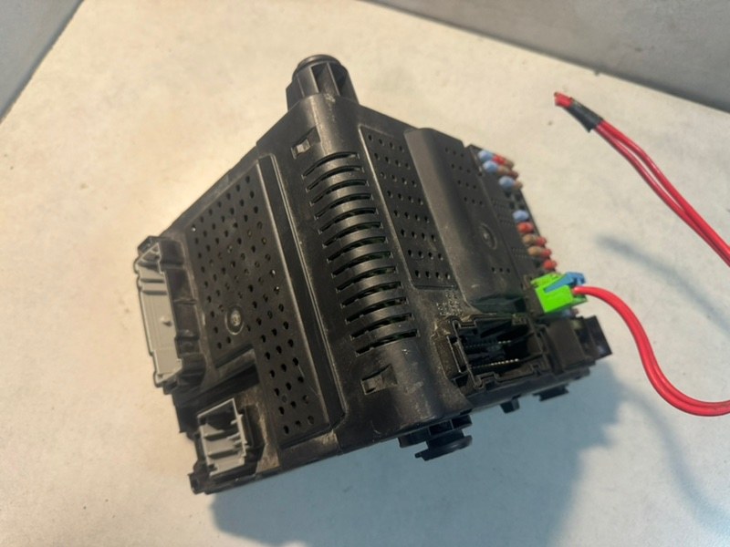 Блок предохранителей XC90