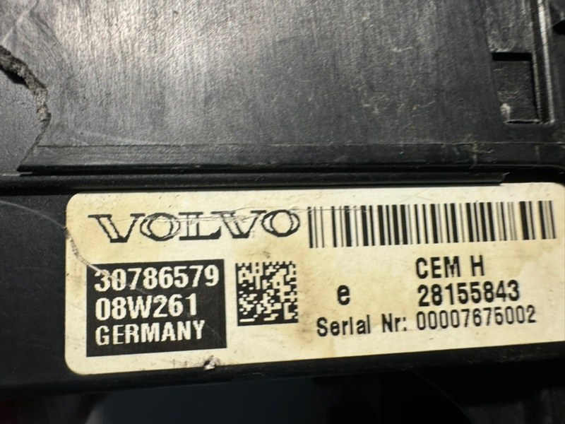 Блок предохранителей XC90