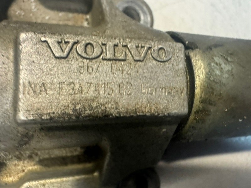 Клапан VVT-i S80 B5254T2 Клапан VVT-i S80 B5254T2