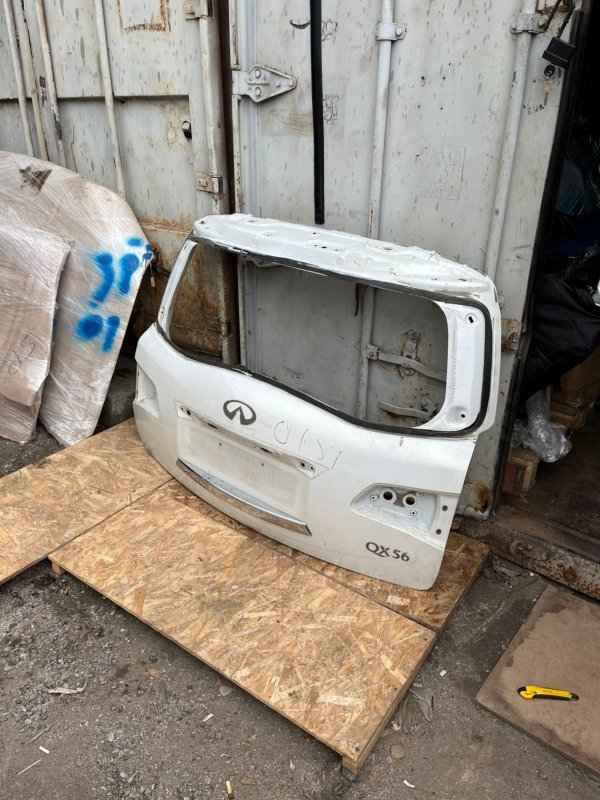 Крышка багажника QX80 Z62