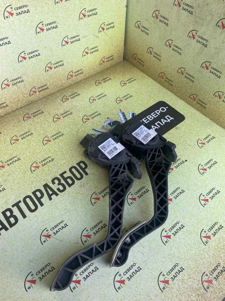 Педаль газа Citroen/Peugeot 408 2013-2016 EC5 9671433780 Б/У