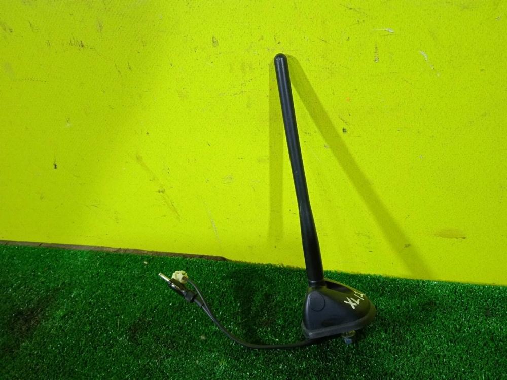 Запчасть антенна Mitsubishi Outlander XL 2007 CW 6B31-0-70L 8723A122 Б/У Антенна Mitsubishi Outlander XL 2007 CW 6B31-0-70L 8723A122 Б/У