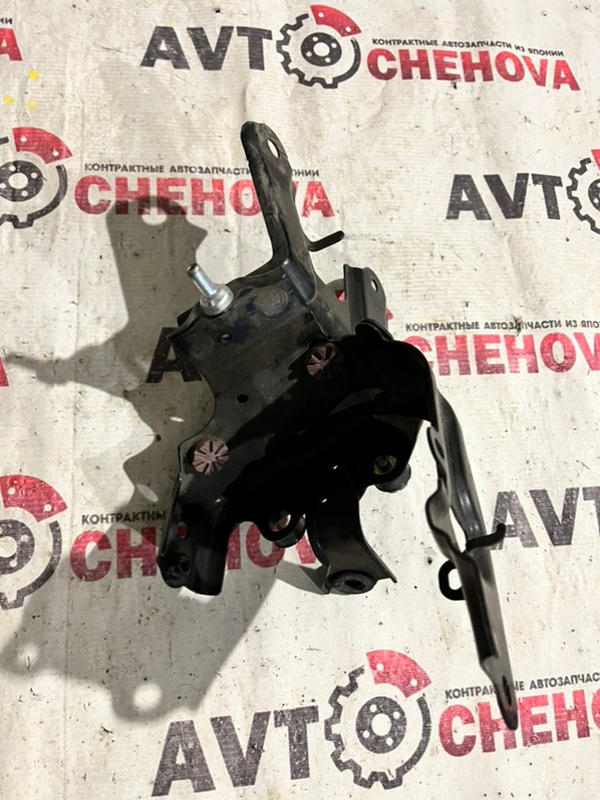 Кронштейн крепление тормозного насоса Toyota Camry AVV50-1017135 2ARFXE 2012