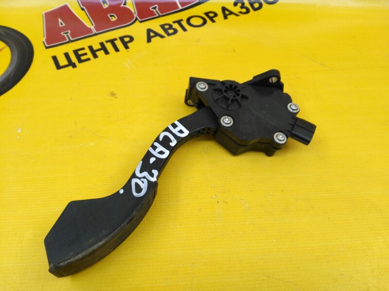 Педаль газа Toyota Rav4 ACA31 1AZ-FE 2006