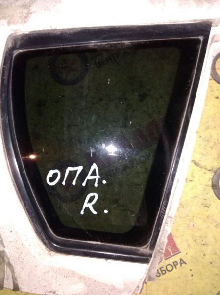 Стекло собачника Toyota Opa ZCT10
