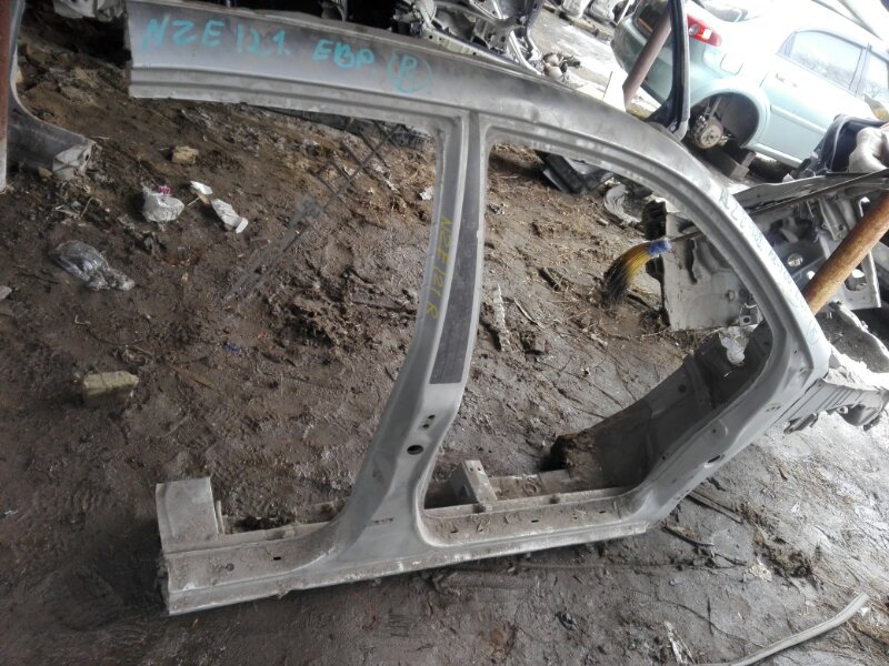 Порог кузова Toyota Corolla ZZE122 3ZZ-FE 2006