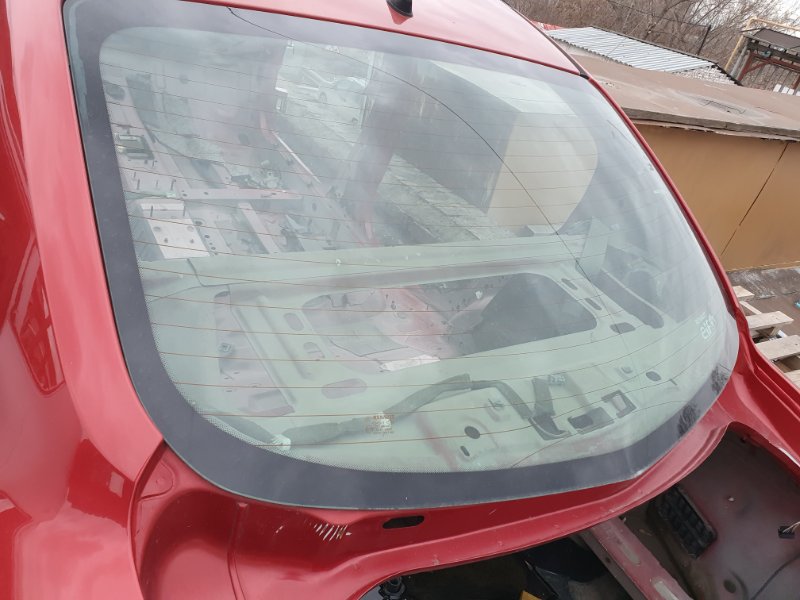 Стекло заднее Renault Megan LM K4M 2007