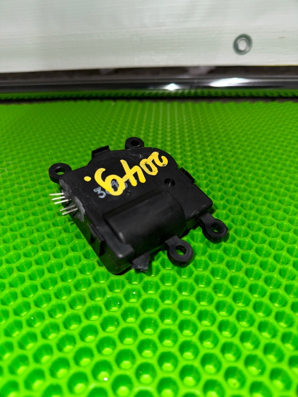 Моторчик заслонки печки Mazda 6 GJ Седан PE