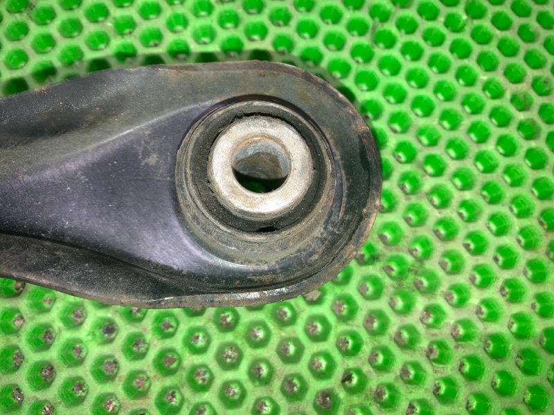 Тяга поперечная задняя Mazda 3 BK Хэтч Z6 Тяга поперечная задняя Mazda 3 BK Хэтч Z6