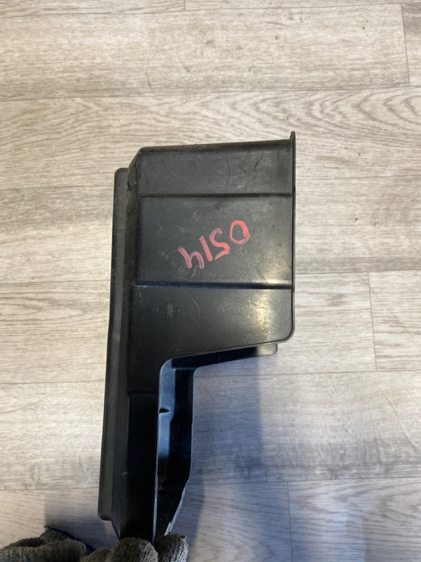 Подставка под аккумулятор honda accord 8 K24A Подставка под аккумулятор honda accord 8 K24A