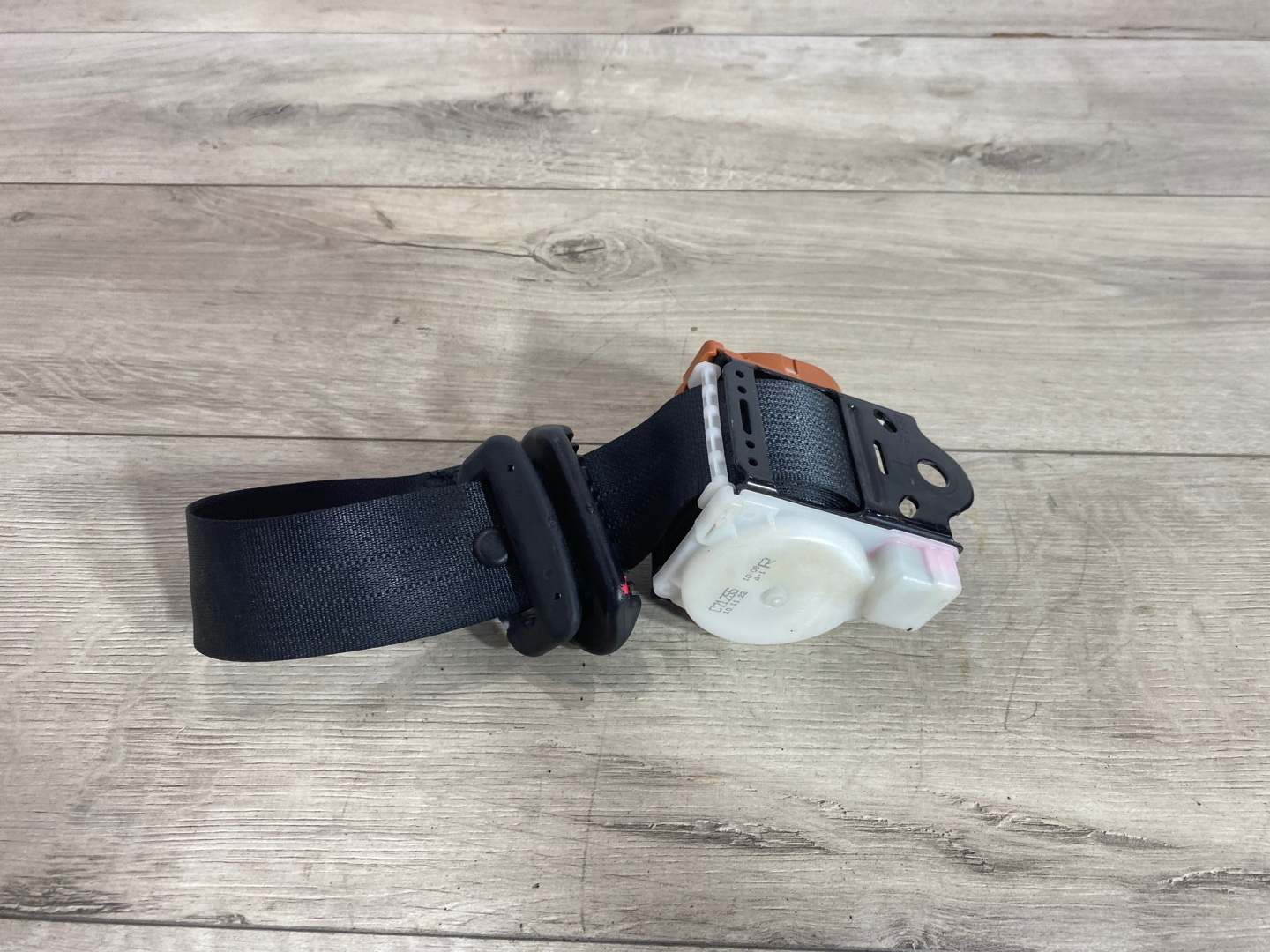 Ремень безопасности задний правый Grand Vitara 2010 jt J24B