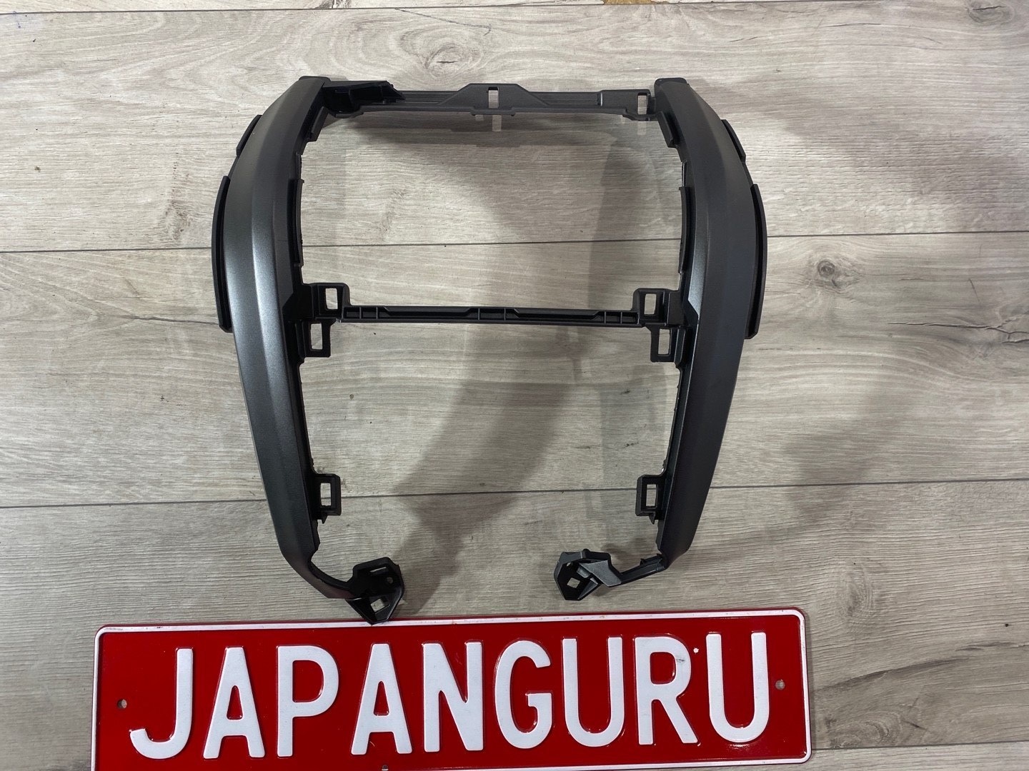 Запчасть консоль магнитолы honda CR-V 3 2011 re3 K24A 77250SWAA12 контрактная Консоль магнитолы honda CR-V 3 2011 re3 K24A 77250SWAA12 контрактная