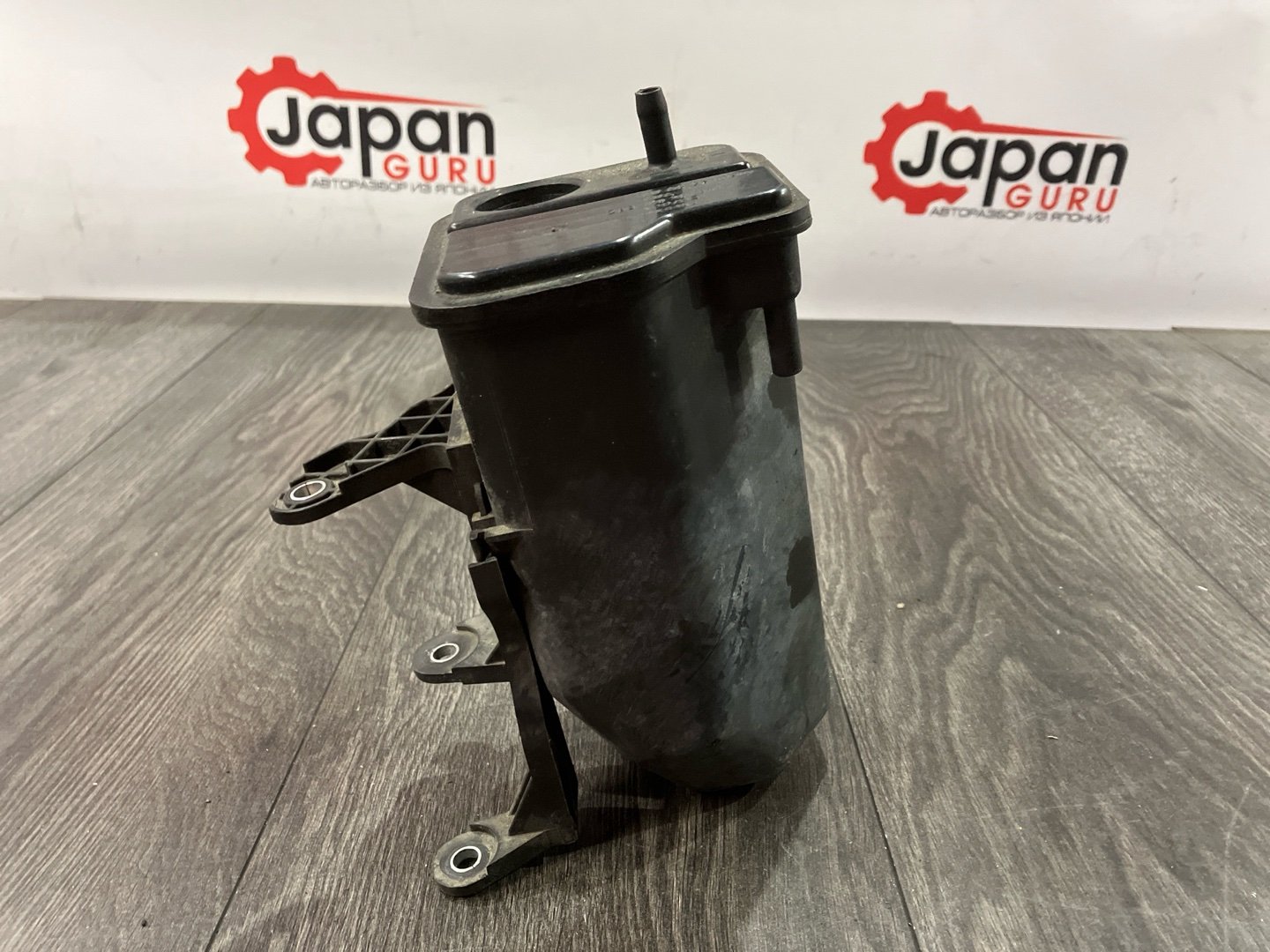 Абсорбер Golf 2011 MK6 1.4 CAXA