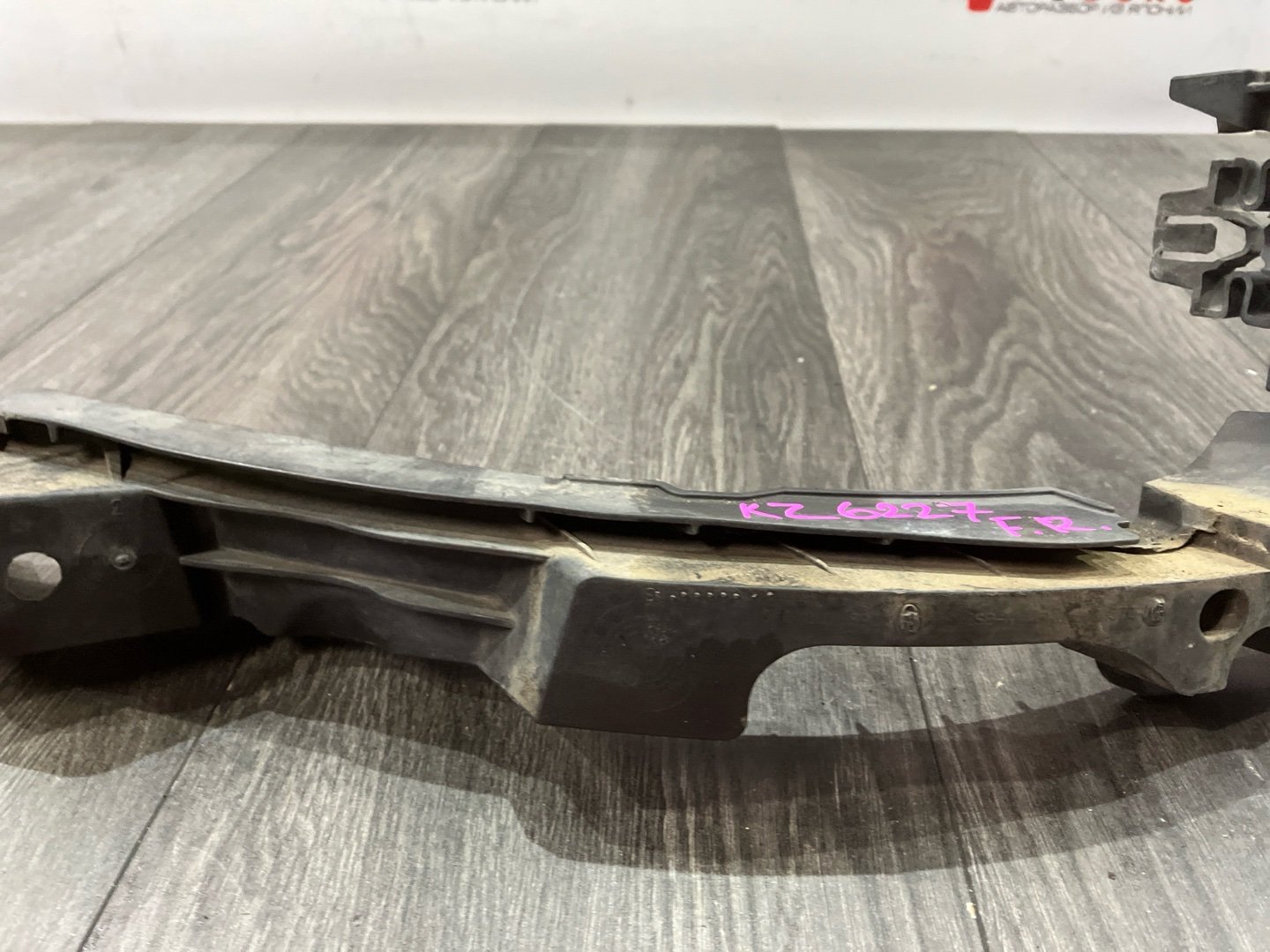 Крепление фары переднее правое Golf 2011 MK6 1.4 CAXA