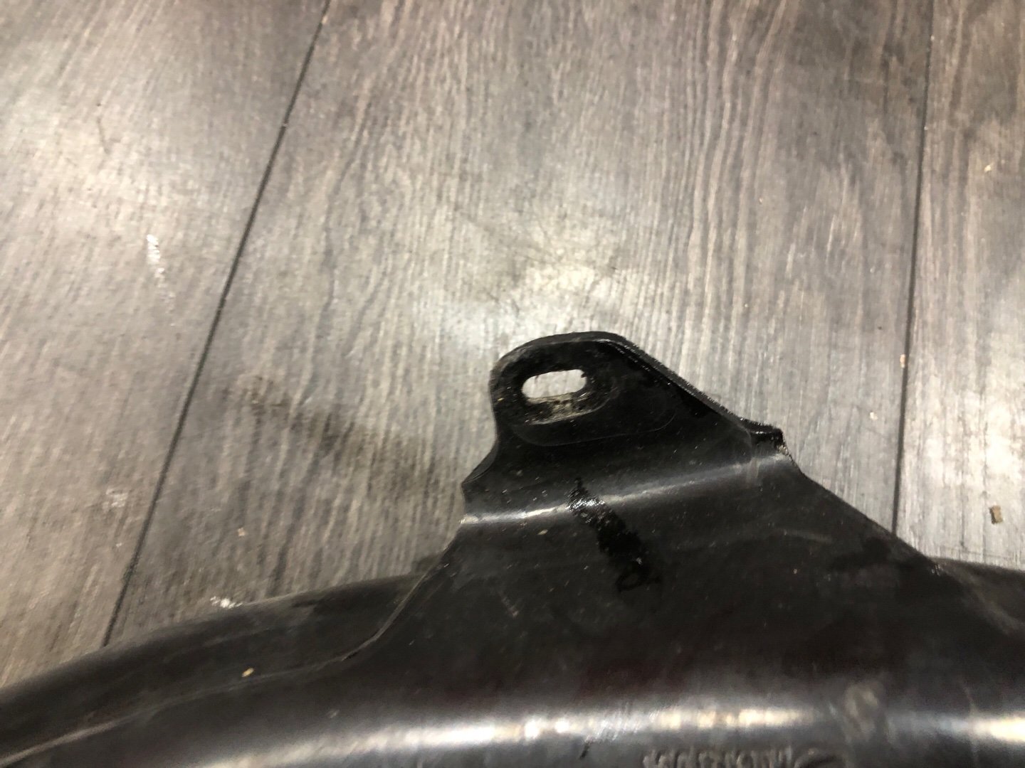 Патрубок воздушного фильтра C4 2011 B7 5F02 Патрубок воздушного фильтра C4 2011 B7 5F02