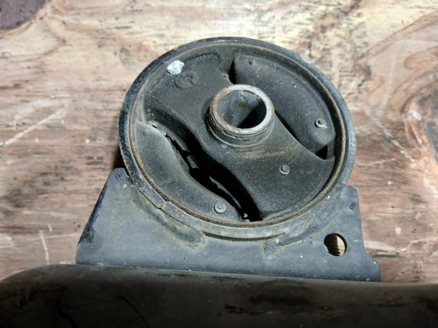 Балка под КПП mitsubishi Lancer 10 4B11 2.0