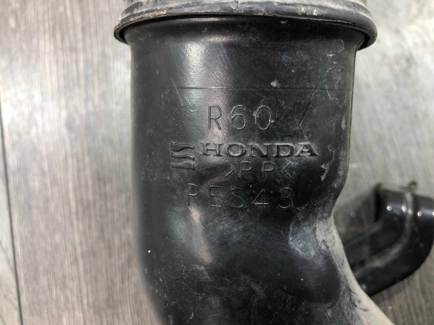 Воздухозаборник accord 2011 8 R20A