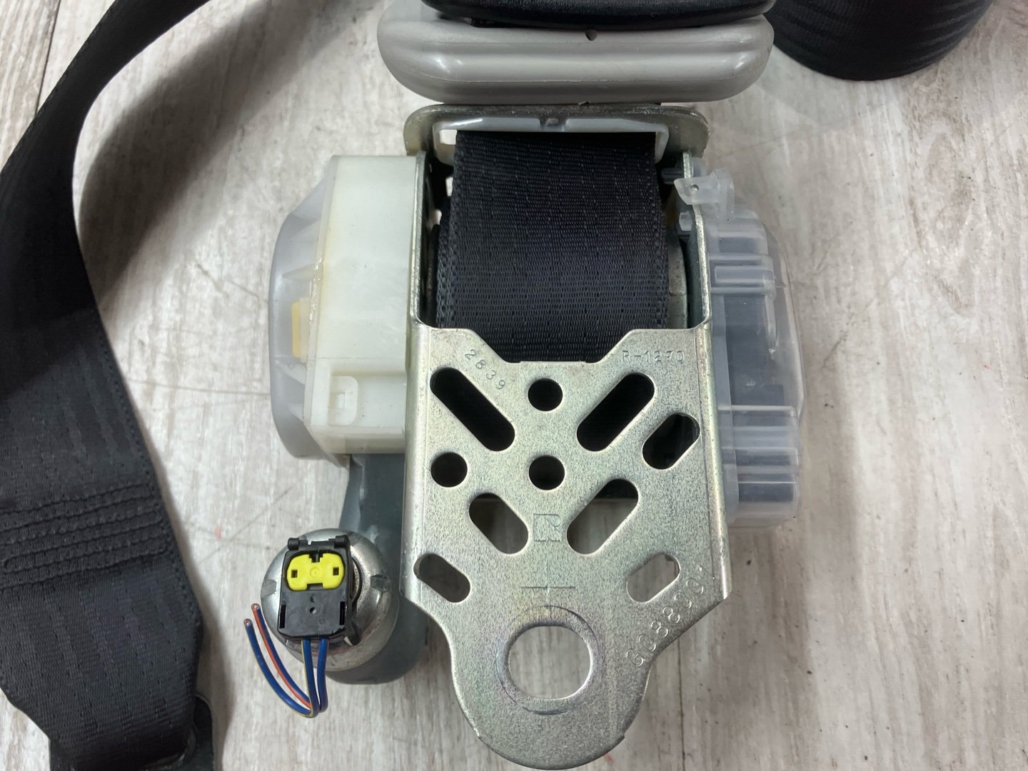 Ремень безопасности передний левый Sx4 2007 sx4 J20A Ремень безопасности передний левый Sx4 2007 sx4 J20A