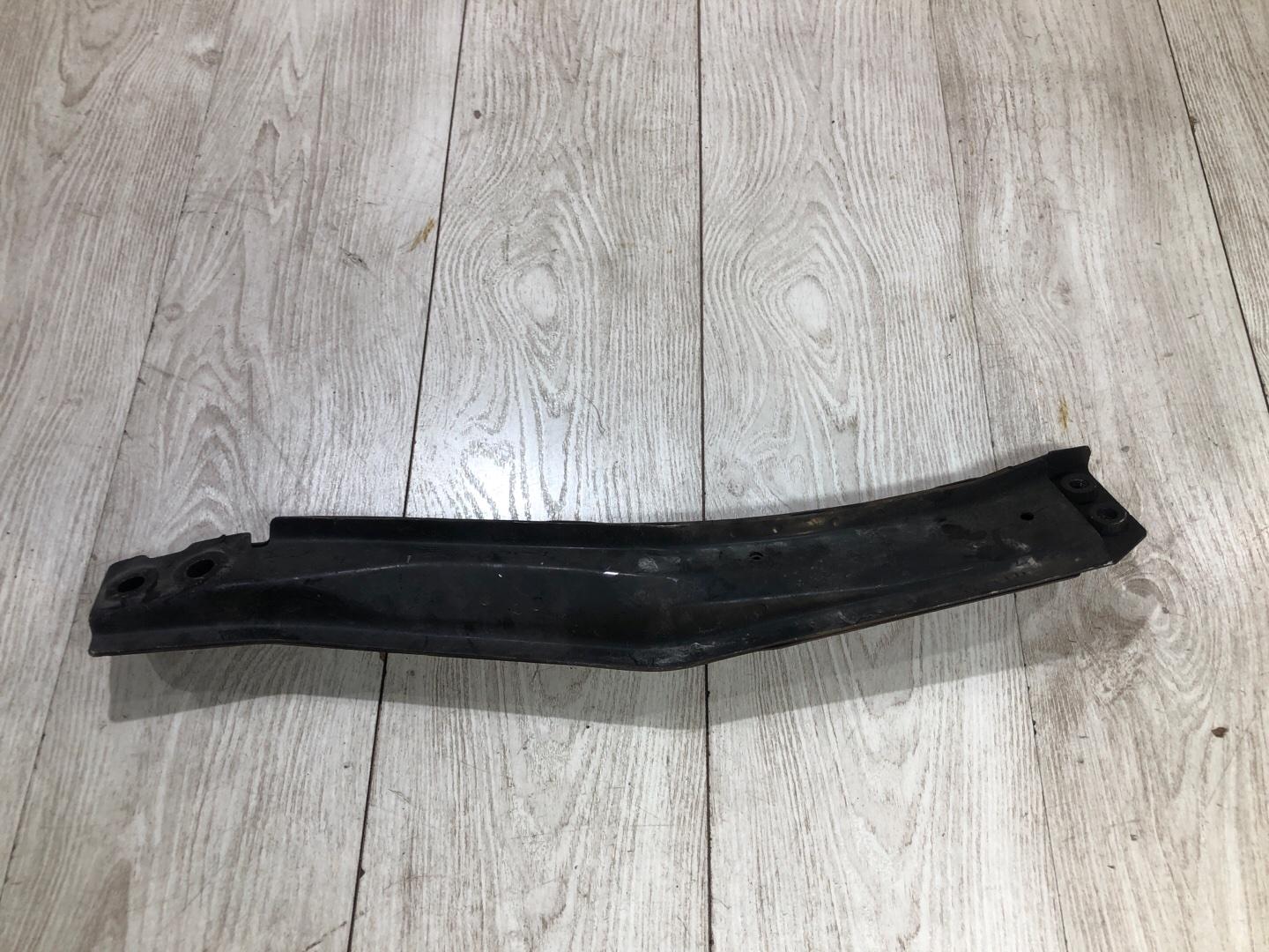 Кронштейн фары правый outlander 2014 GF7W 4J11 2.0