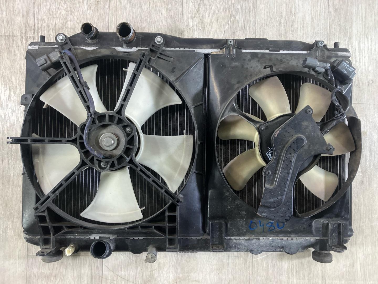 Кассета радиаторов civic 2008 8 R18 Кассета радиаторов civic 2008 8 R18