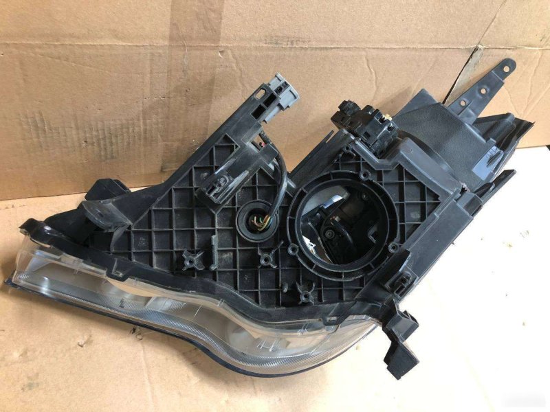 Фары ксенон адаптив передние QX50 2013-2015 J50