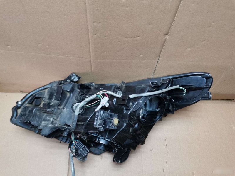 Фара правая G25 2006-2013 V37