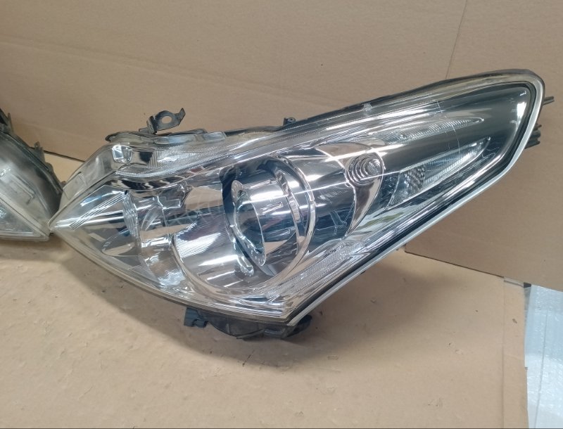 Фары ксенон адаптив передние infiniti G25 V36 Фары ксенон адаптив передние infiniti G25 V36