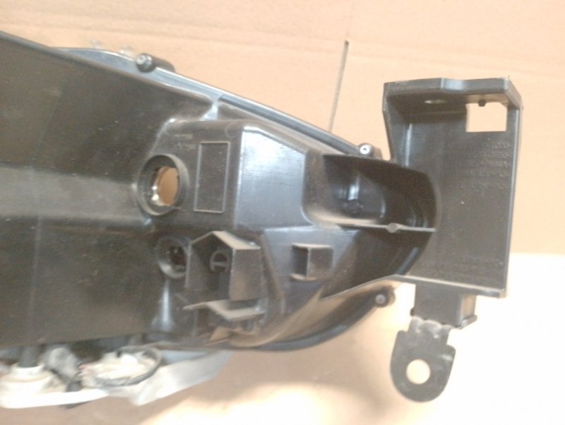 Фара ксеноновая передняя левая JX35 2014 L50
