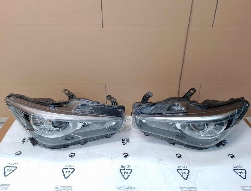 Фары диодные в сборе передние q50 V37